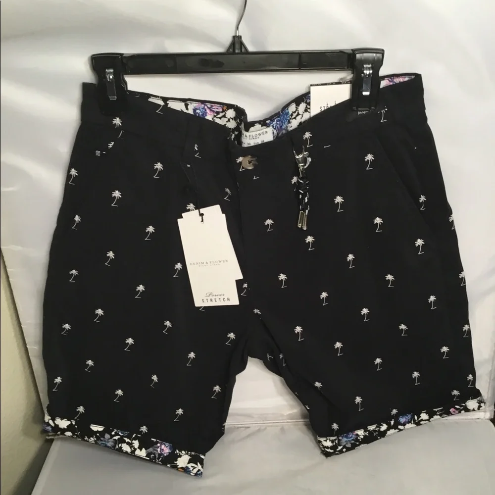 Nwt DENIM‎ & FLOWER POWER STRETCH SHORT